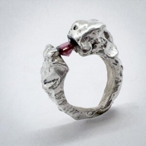Anillo Almas Suspendidas Granate